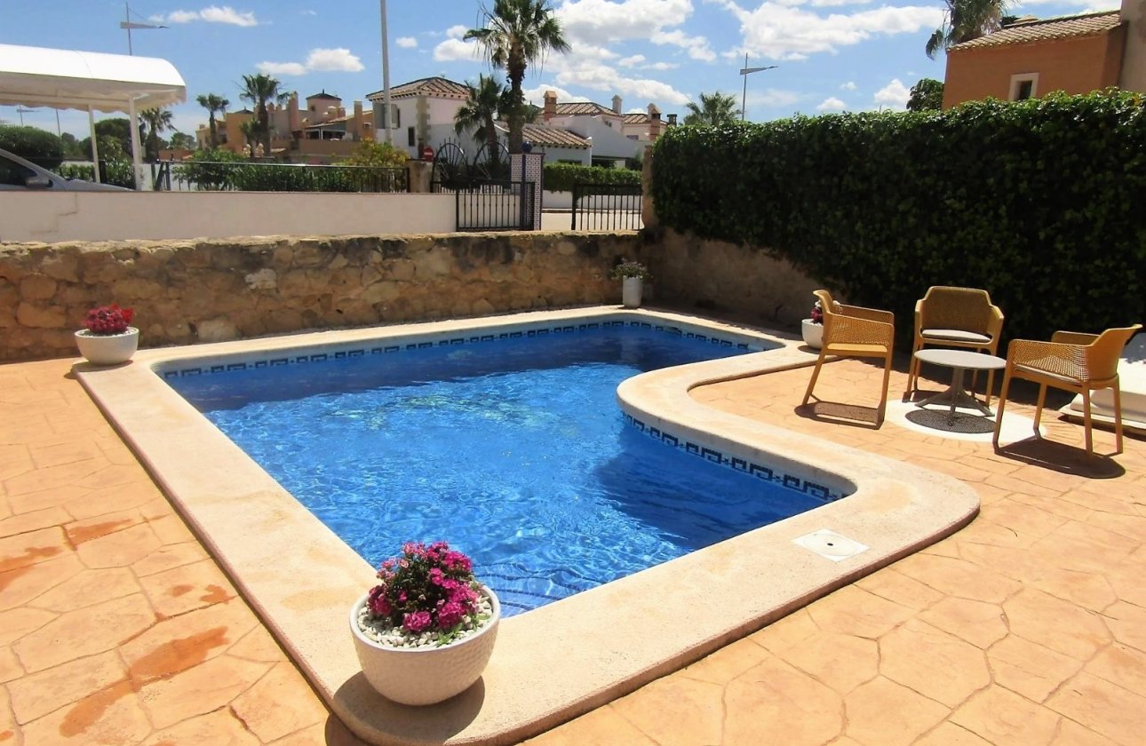 Reventa - Chalet Independiente - Algorfa