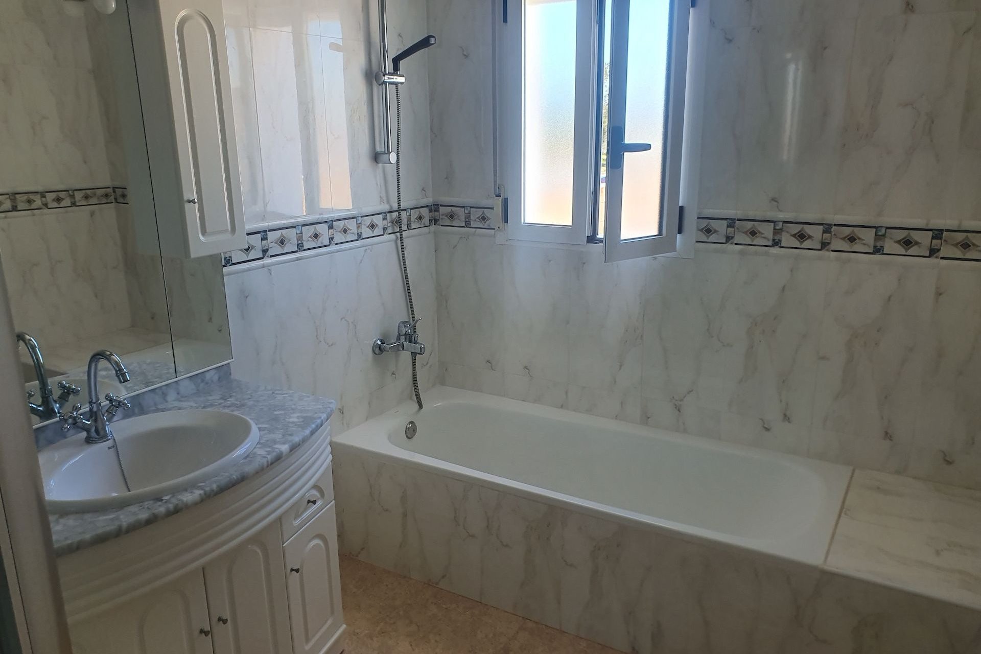 Reventa - Chalet Independiente - Algorfa