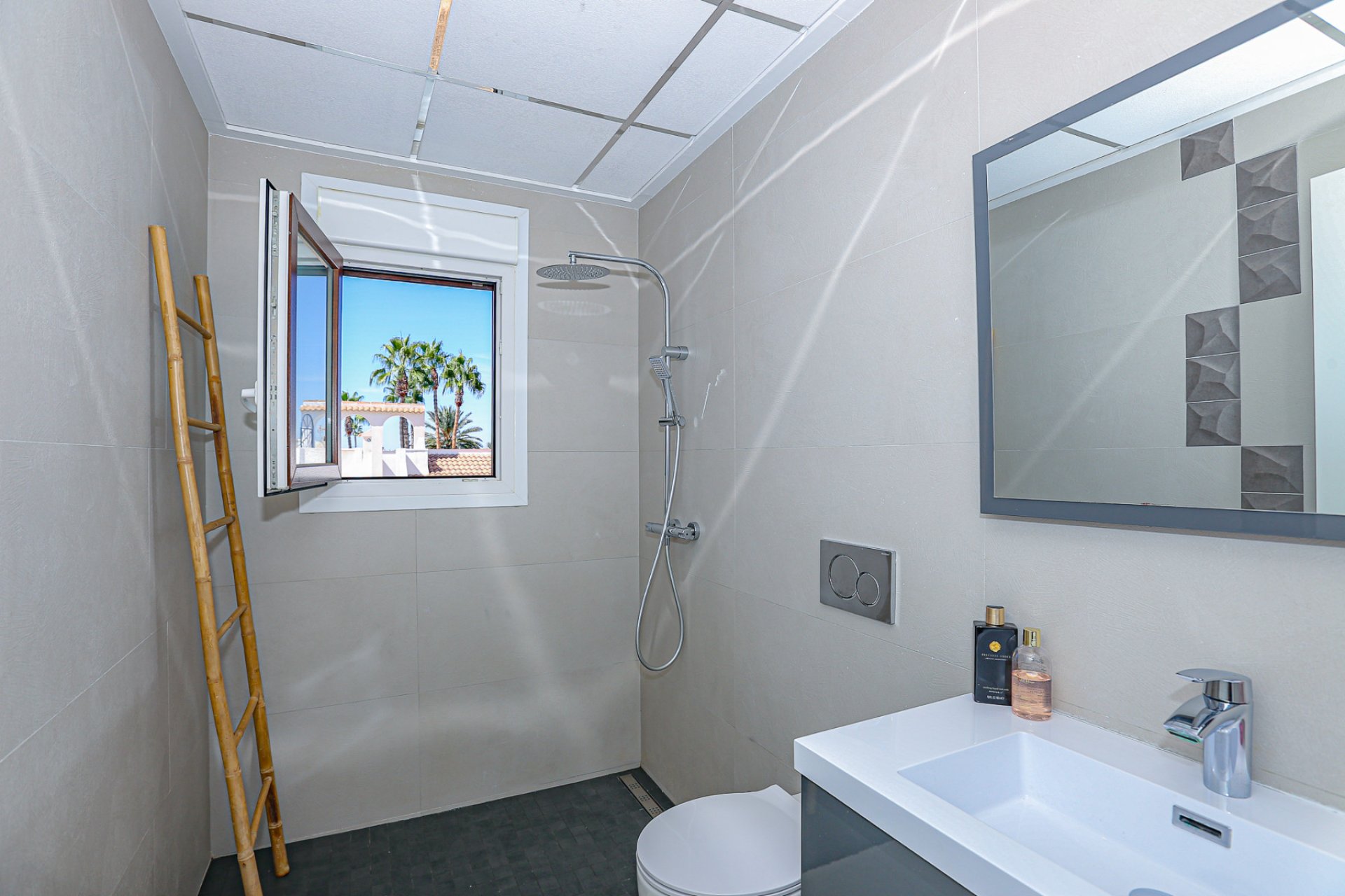 Reventa - Chalet Independiente - Ciudad Quesada