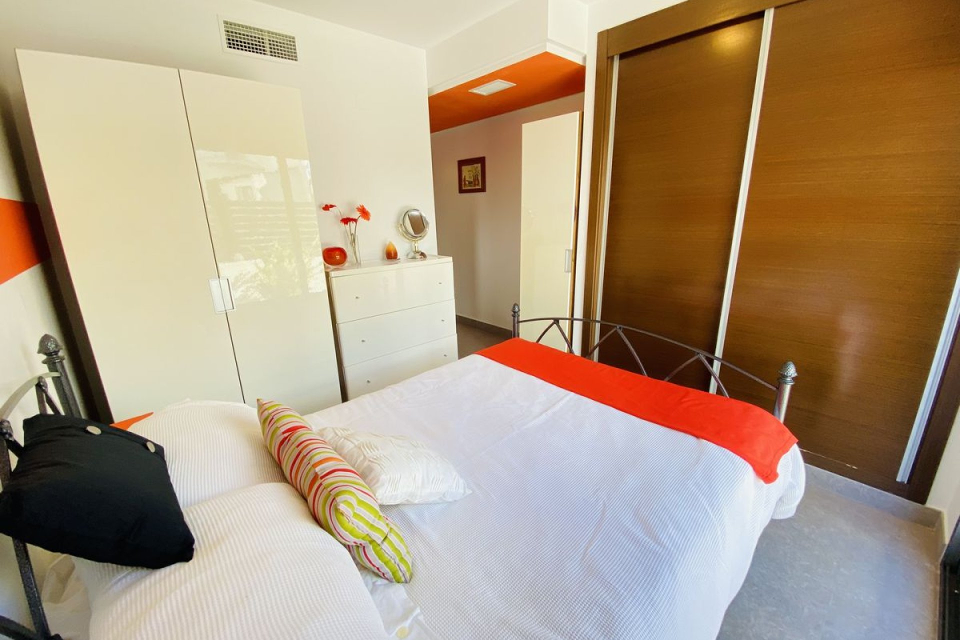 Reventa - Chalet Independiente - Cox