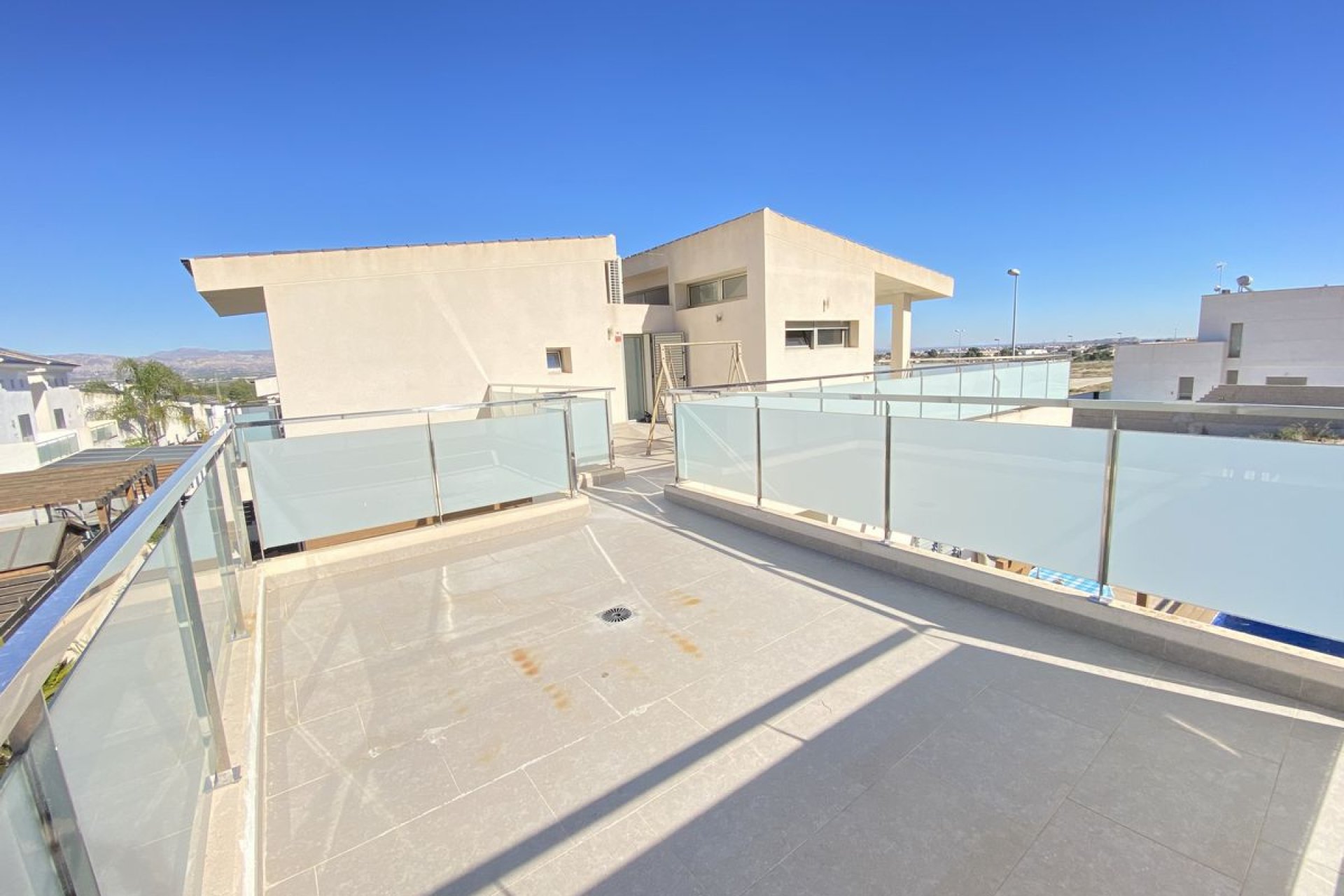 Reventa - Chalet Independiente - Cox