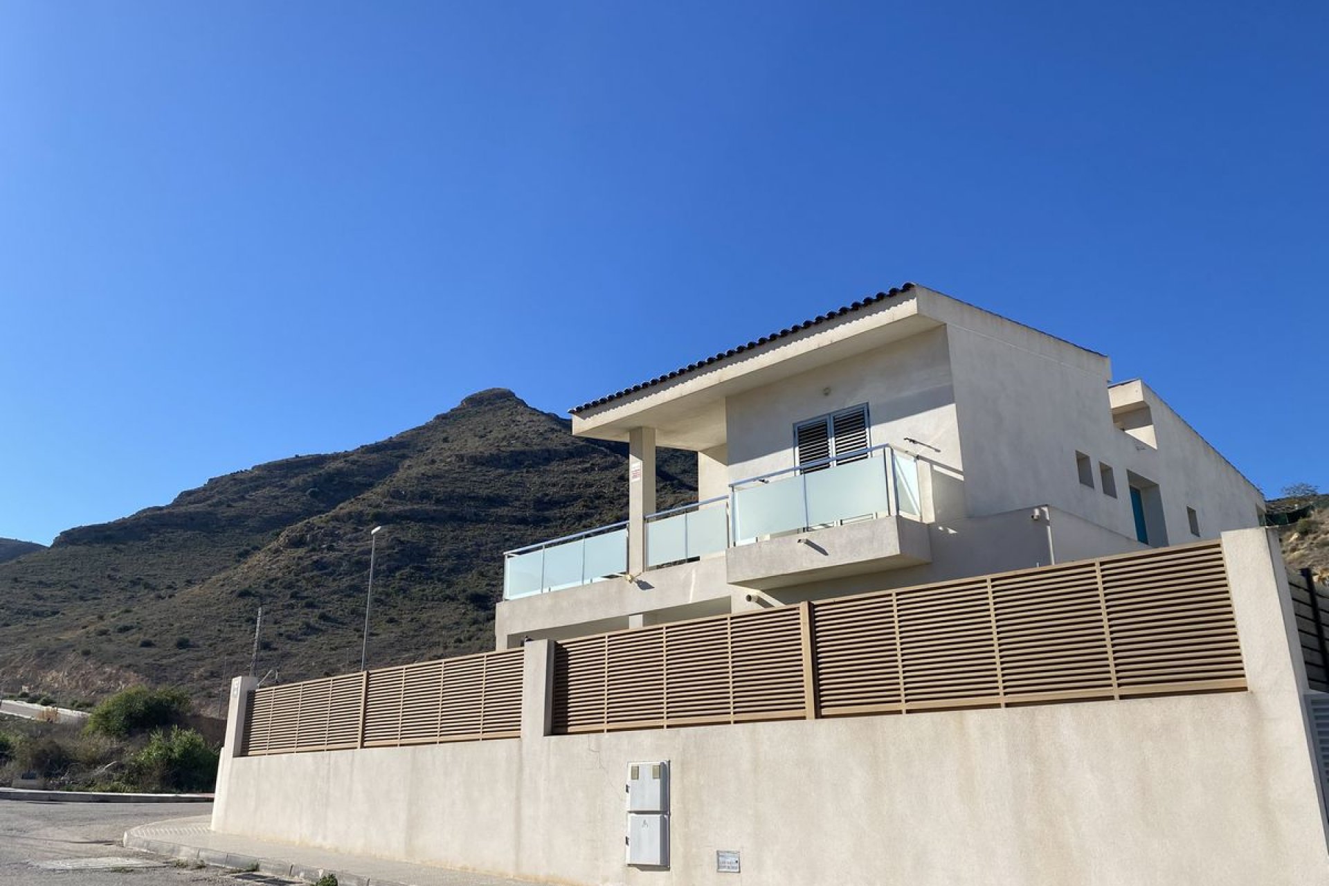 Reventa - Chalet Independiente - Cox