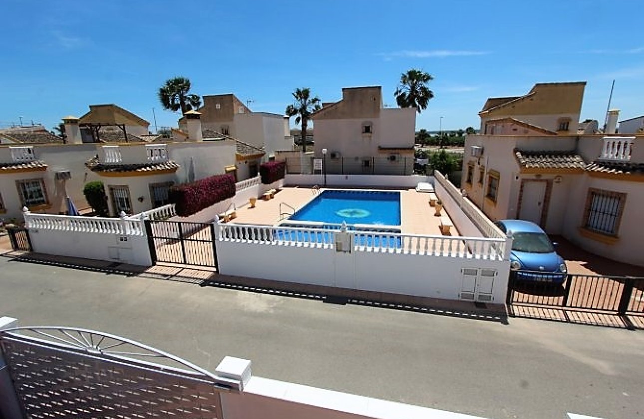 Reventa - Chalet Independiente - Guardamar del Segura - Urbanizaciones