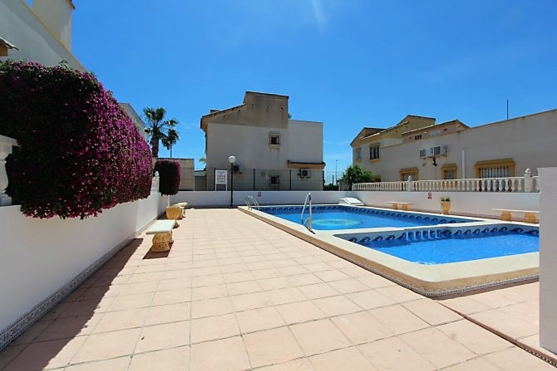 Reventa - Chalet Independiente - Guardamar del Segura - Urbanizaciones