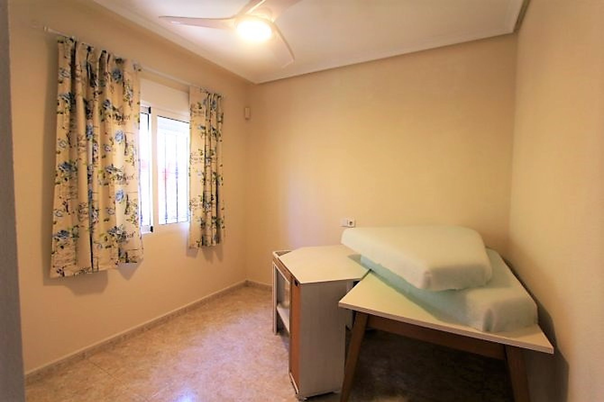 Reventa - Chalet Independiente - Guardamar del Segura - Urbanizaciones