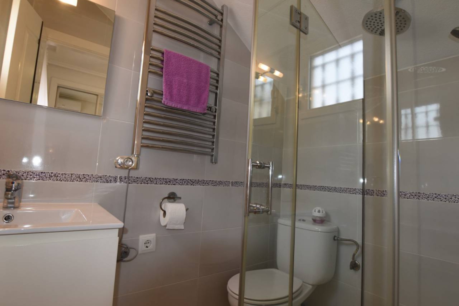 Reventa - Chalet Independiente - Guardamar del Segura - Urbanizaciones