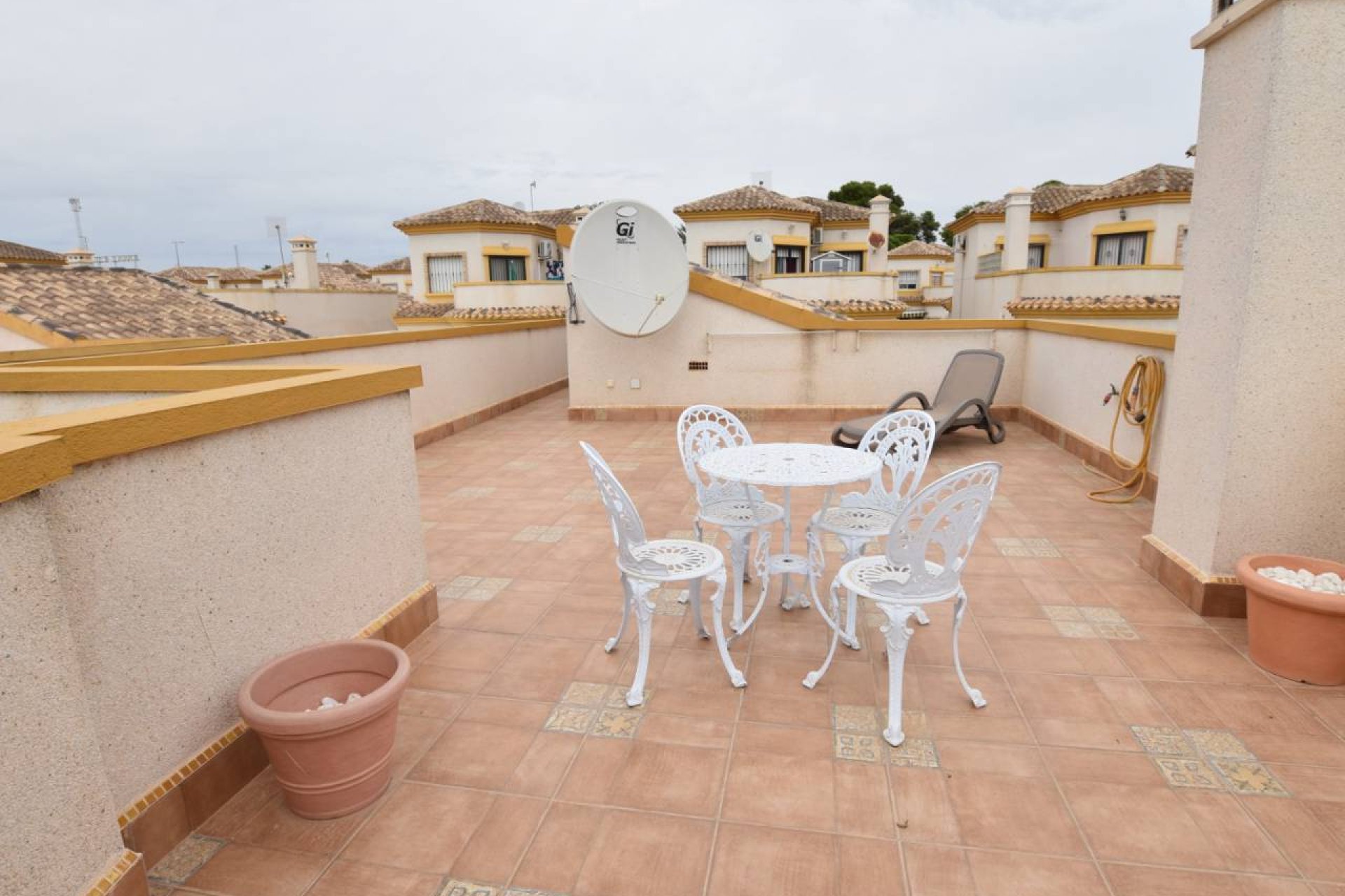 Reventa - Chalet Independiente - Guardamar del Segura - Urbanizaciones