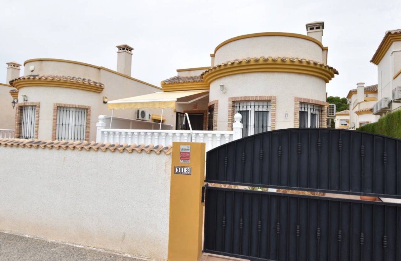 Reventa - Chalet Independiente - Guardamar del Segura - Urbanizaciones