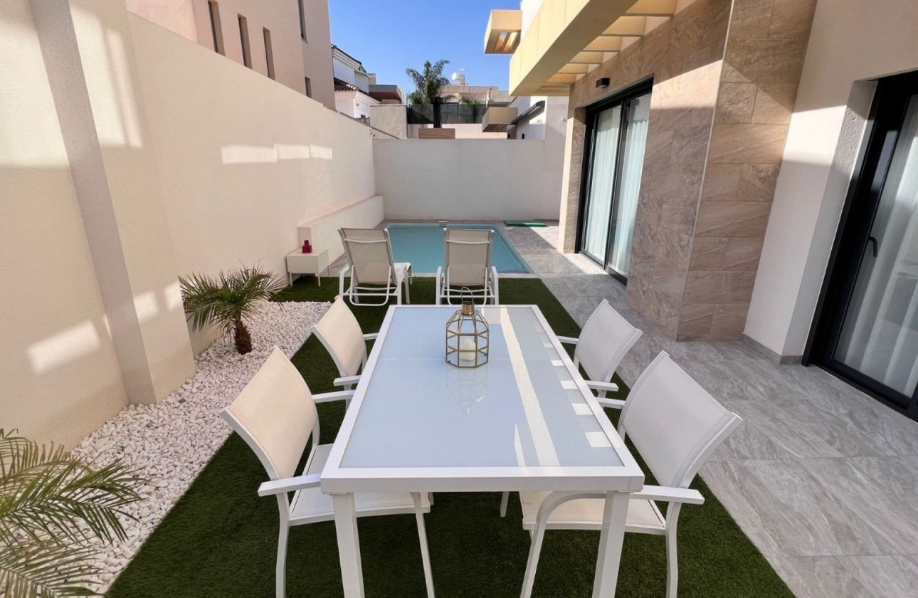 Reventa - Chalet Independiente - Los Montesinos