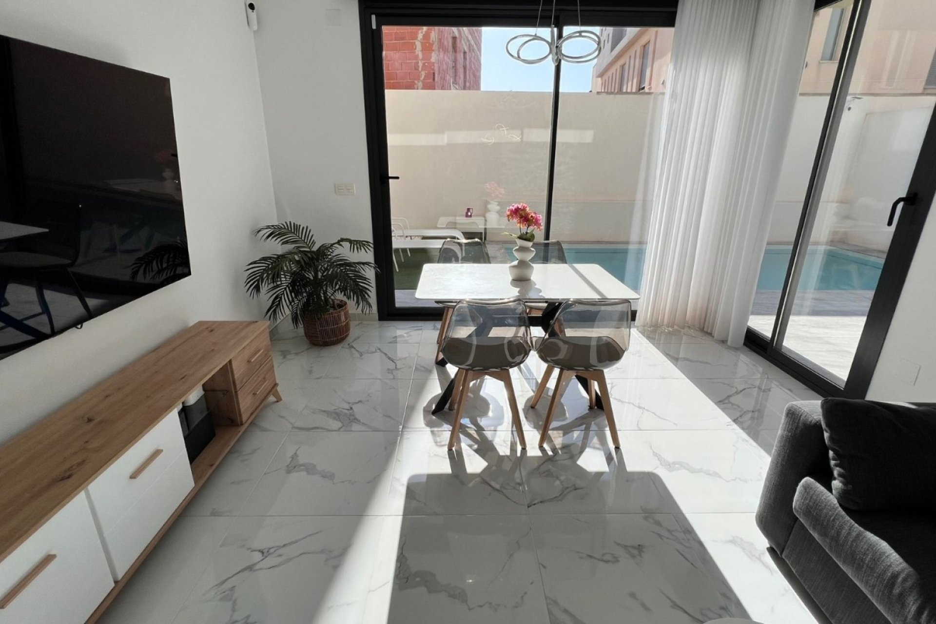 Reventa - Chalet Independiente - Los Montesinos