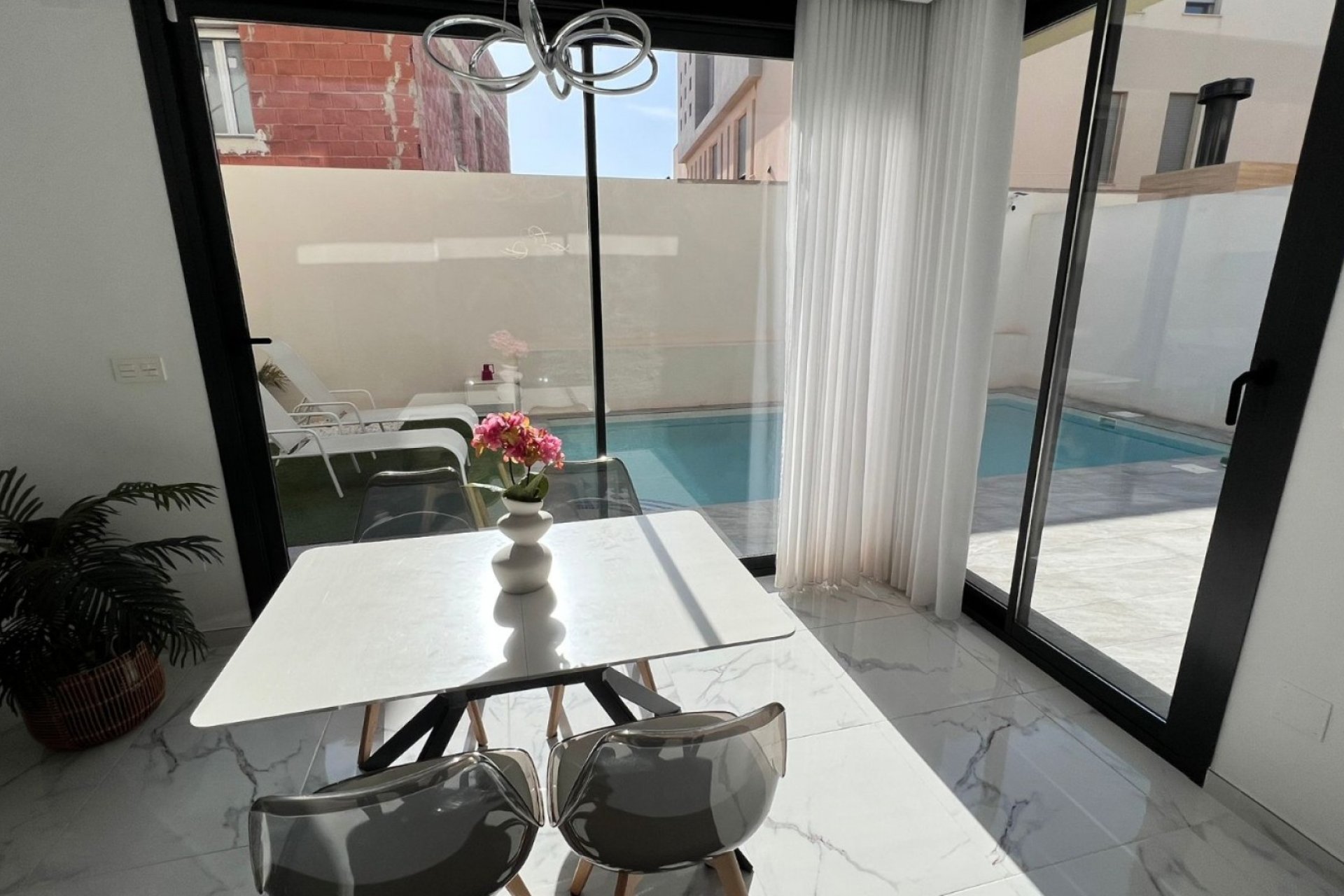 Reventa - Chalet Independiente - Los Montesinos