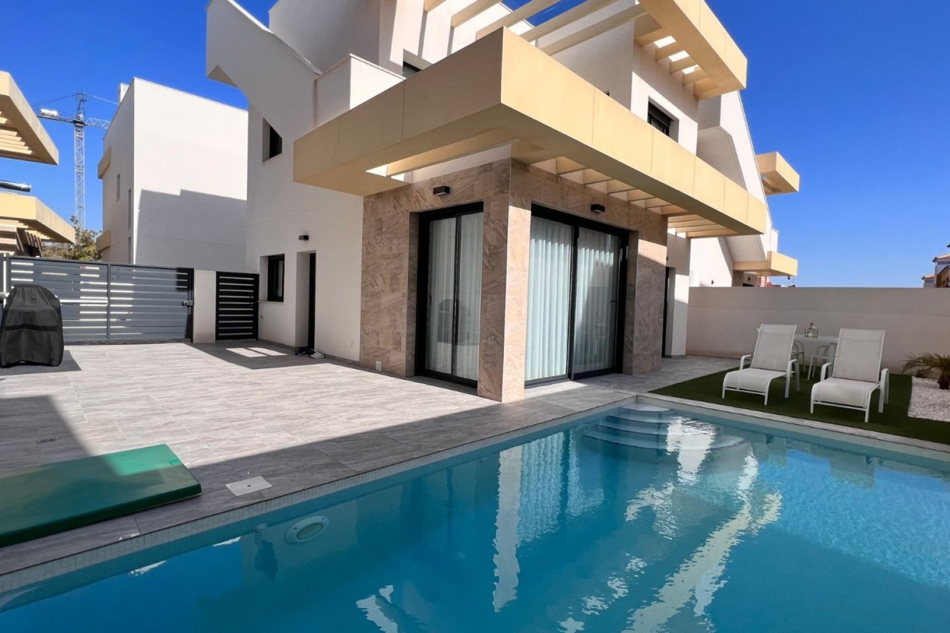 Reventa - Chalet Independiente - Los Montesinos