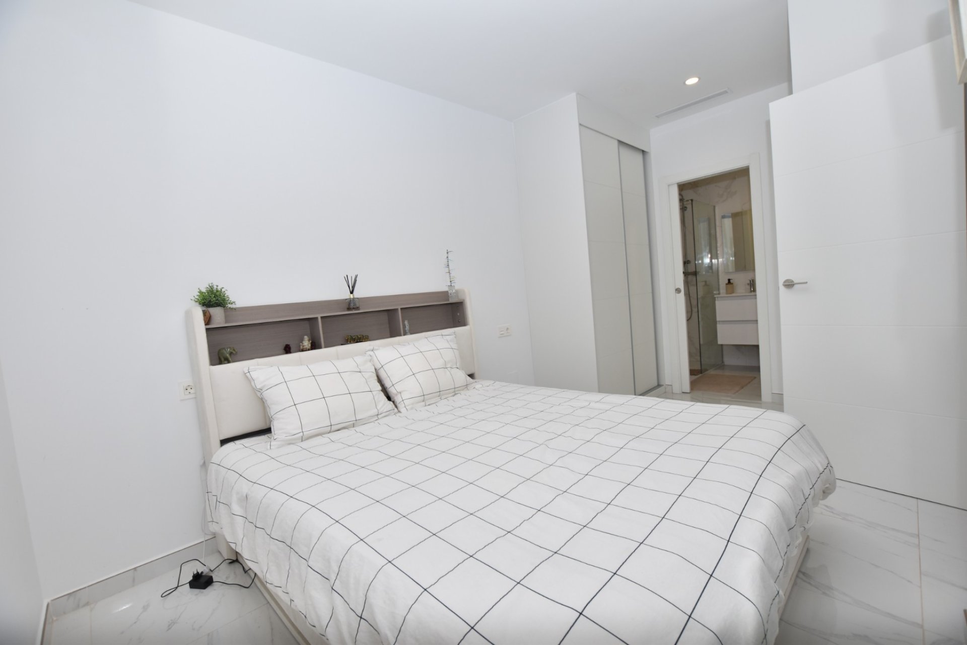 Reventa - Chalet Independiente - Los Montesinos