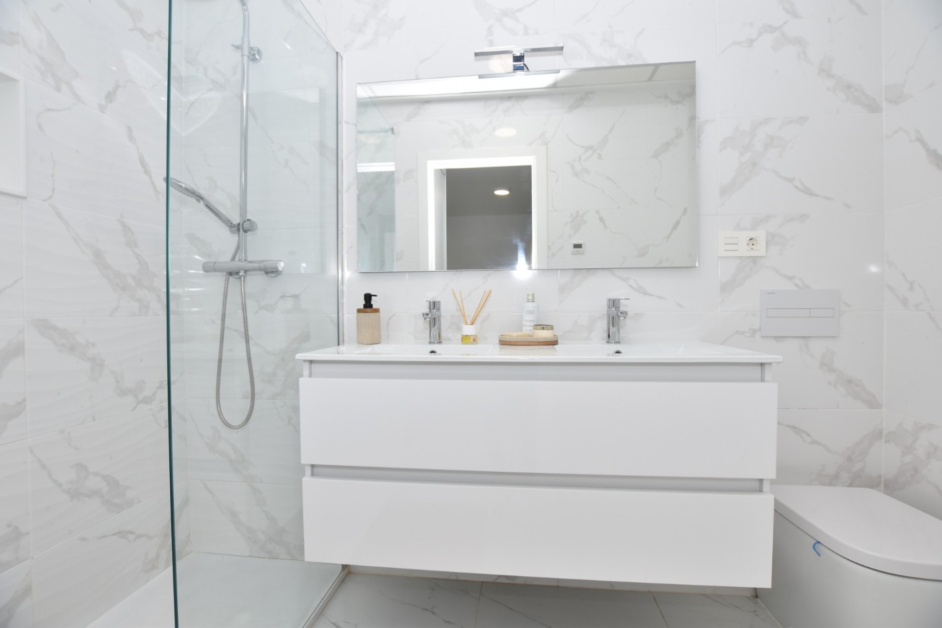 Reventa - Chalet Independiente - Los Montesinos