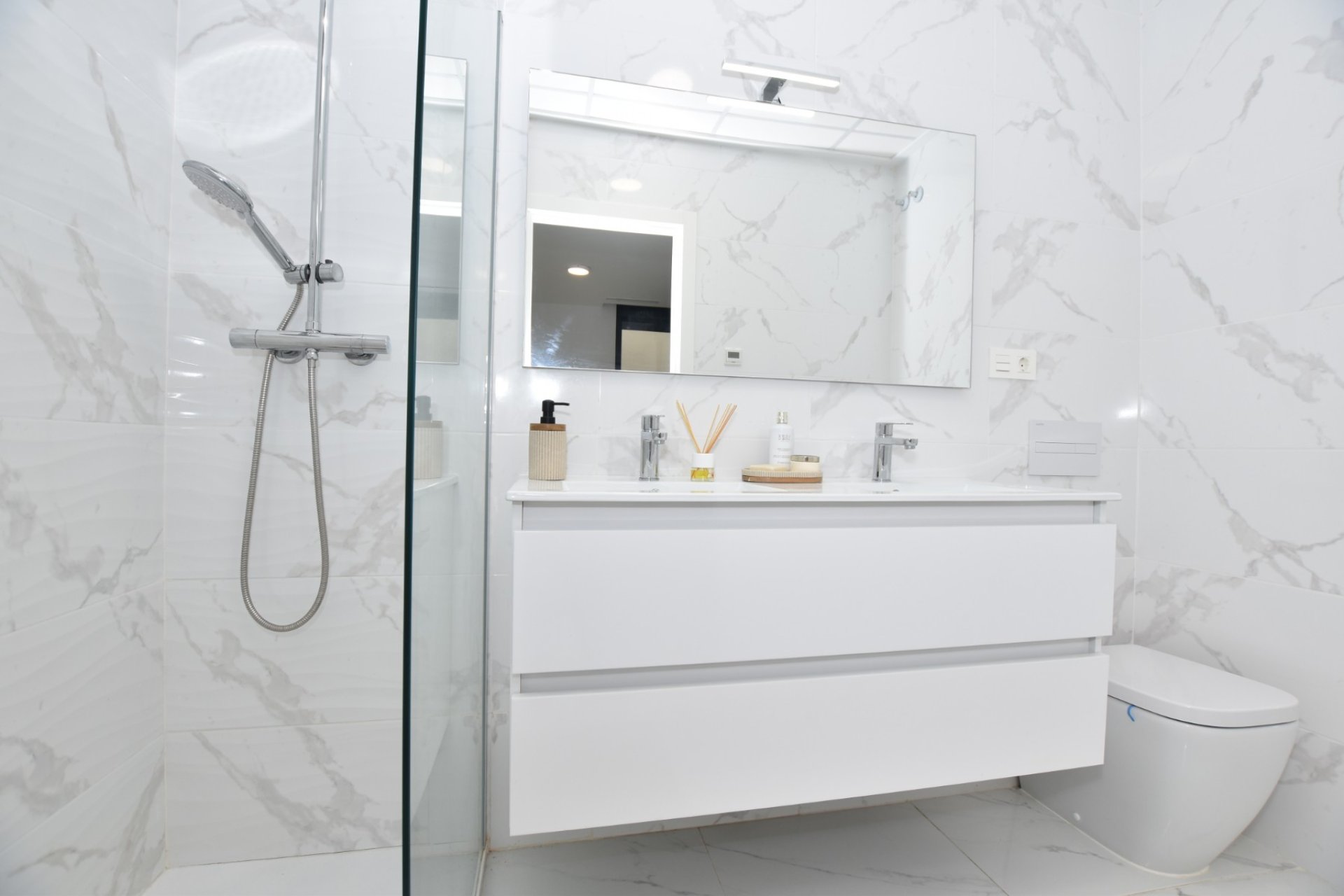 Reventa - Chalet Independiente - Los Montesinos