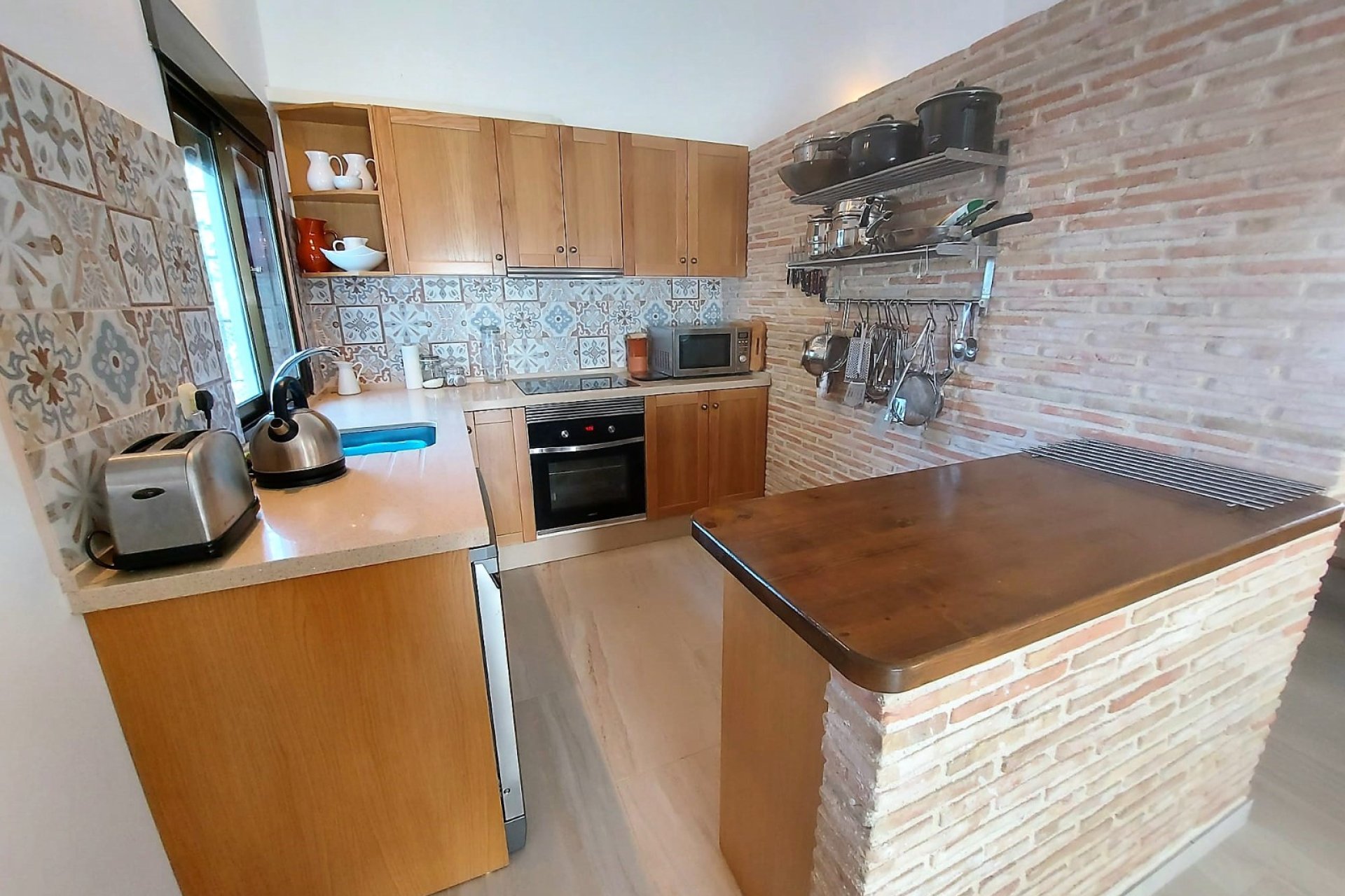 Reventa - Chalet Independiente - Orihuela