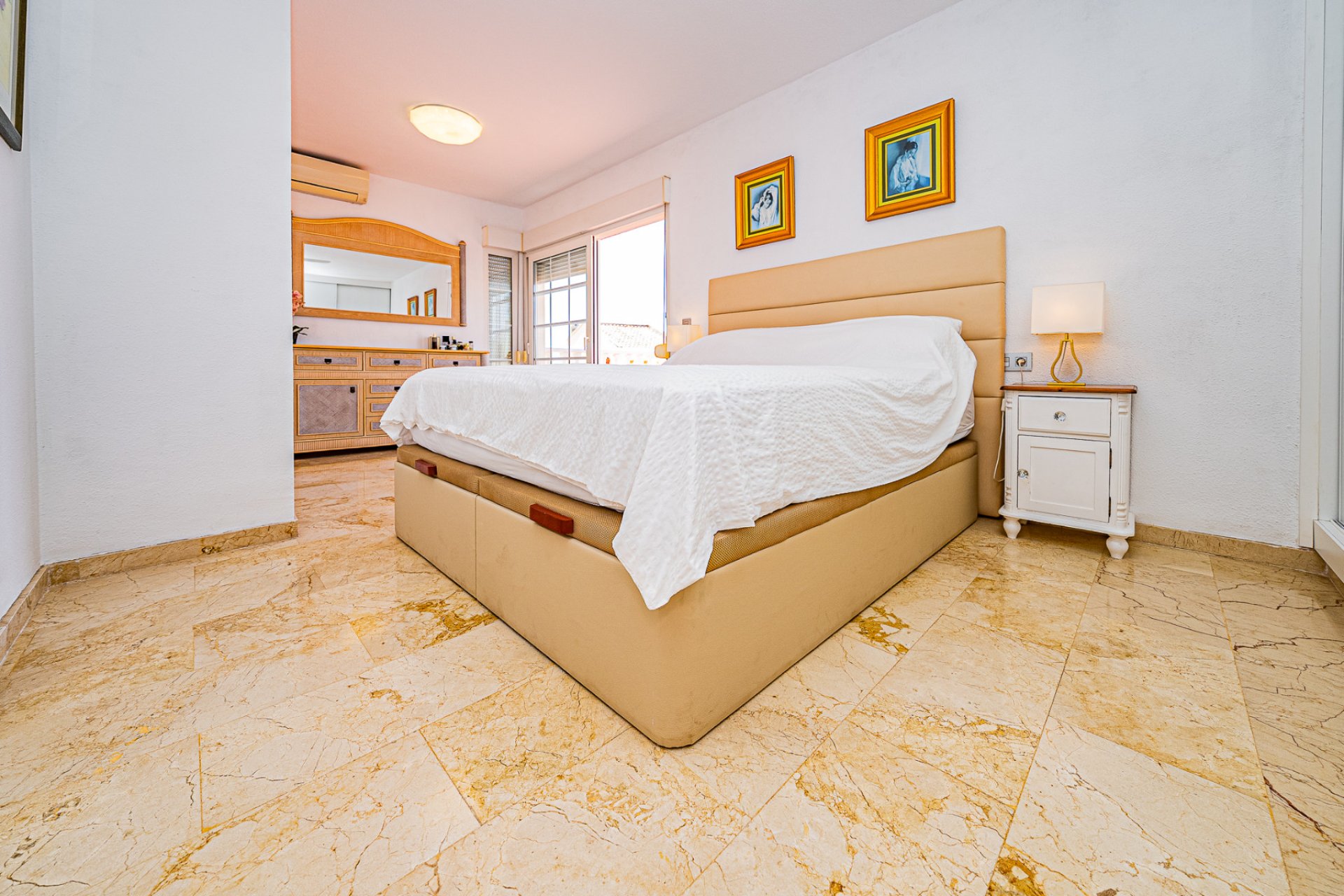 Reventa - Chalet Independiente - Playa Flamenca - Montilla