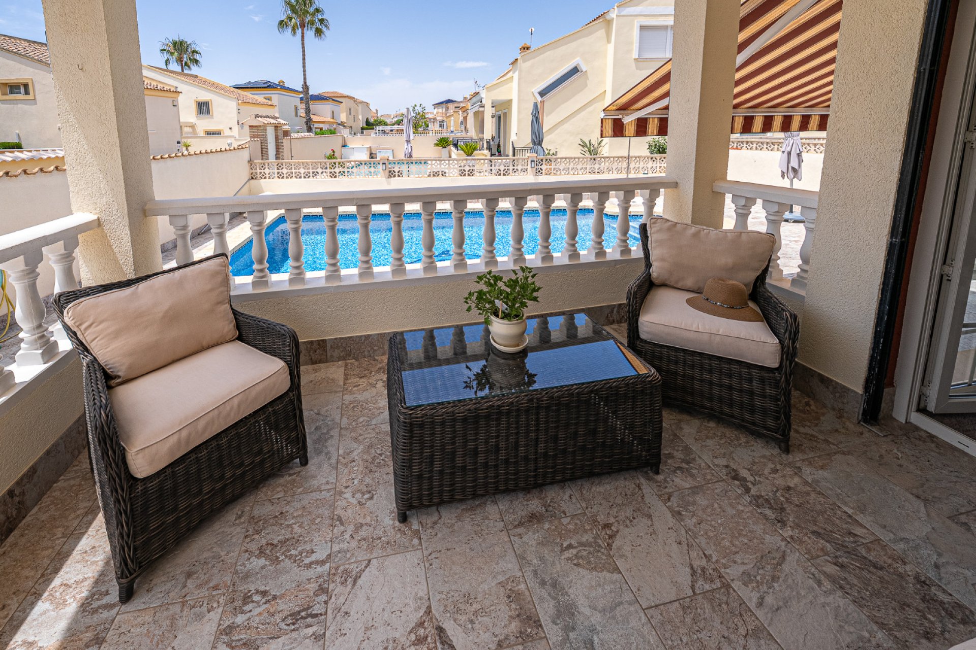 Reventa - Chalet Independiente - Playa Flamenca - Montilla