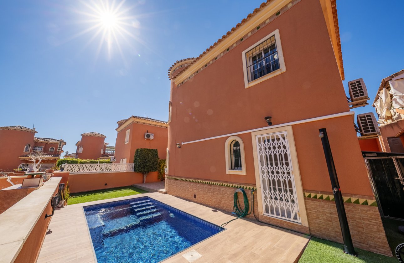 Reventa - Chalet Independiente - Playa Flamenca - Sportcentre