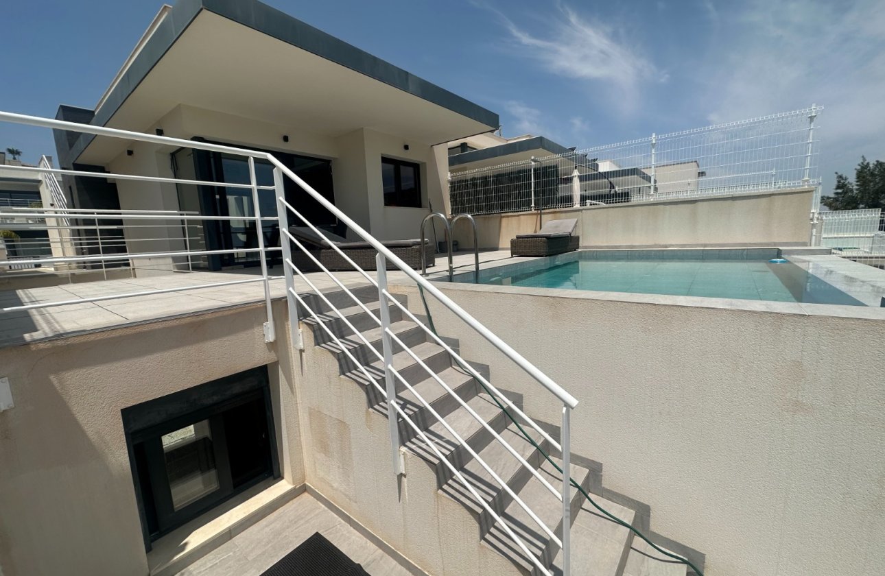 Reventa - Chalet Independiente - San Miguel de Salinas - San Miguel Salinas