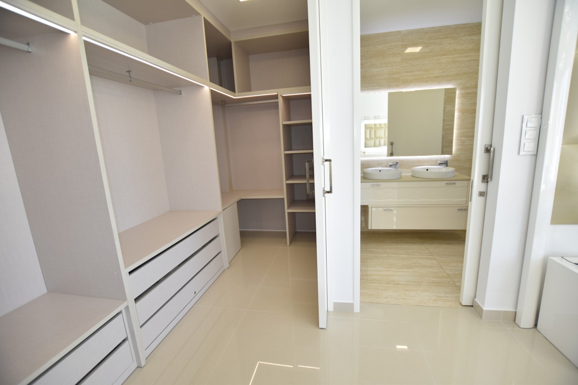 Reventa - Chalet Independiente - San Miguel de Salinas