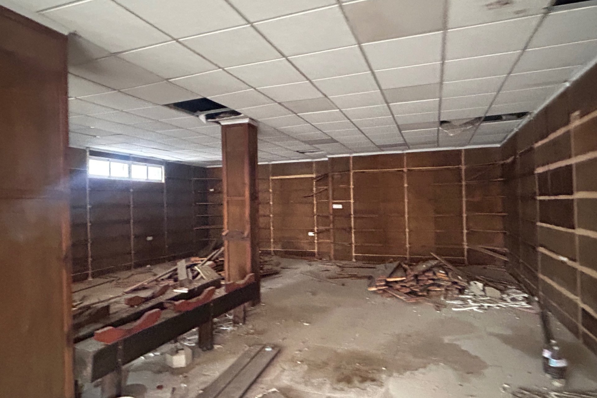 Reventa - Commercial (6) - Jacarilla