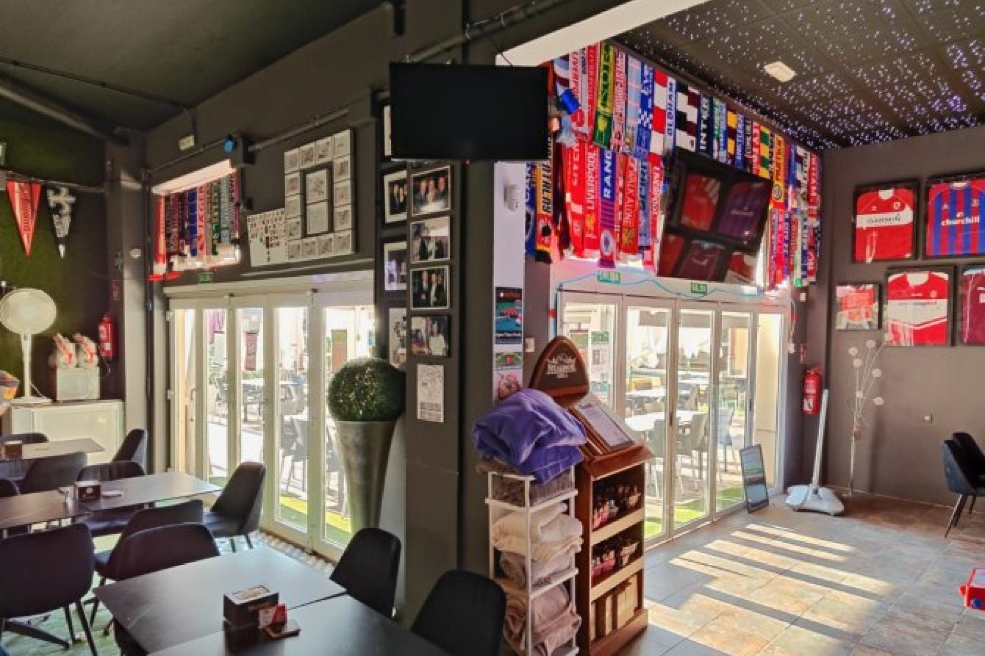 Reventa - Commercial - Algorfa