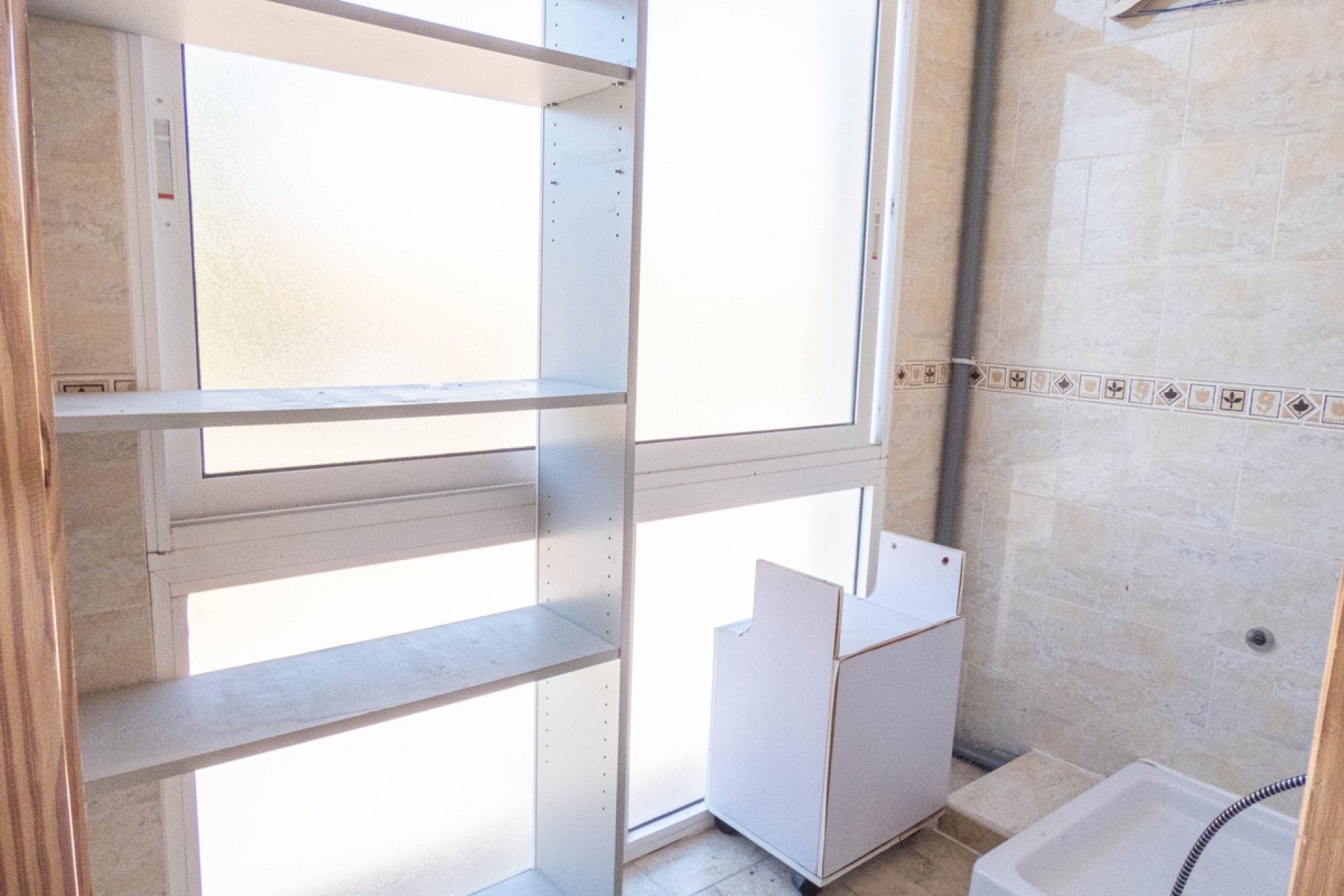 Reventa - Commercial - Algorfa