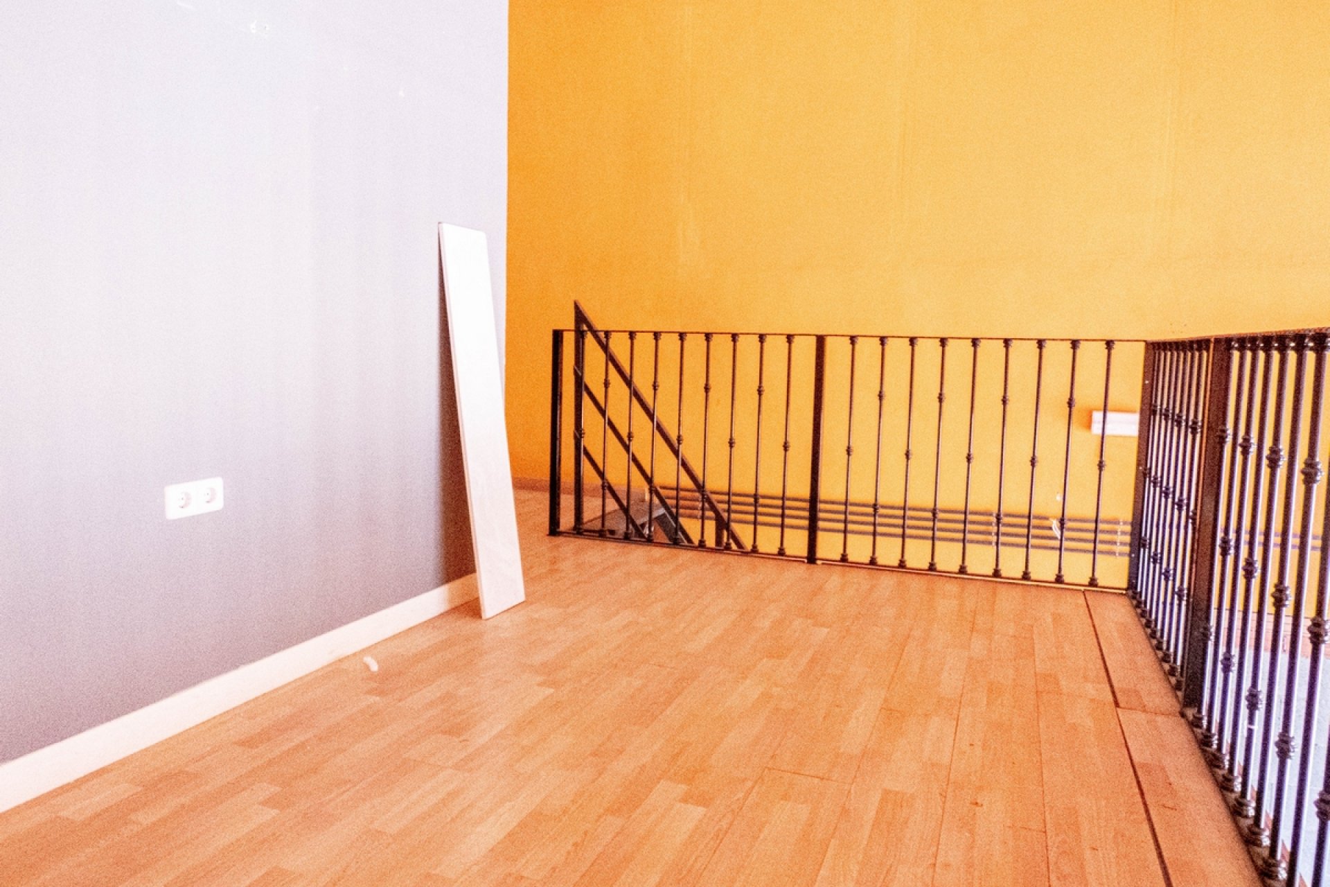 Reventa - Commercial - Algorfa