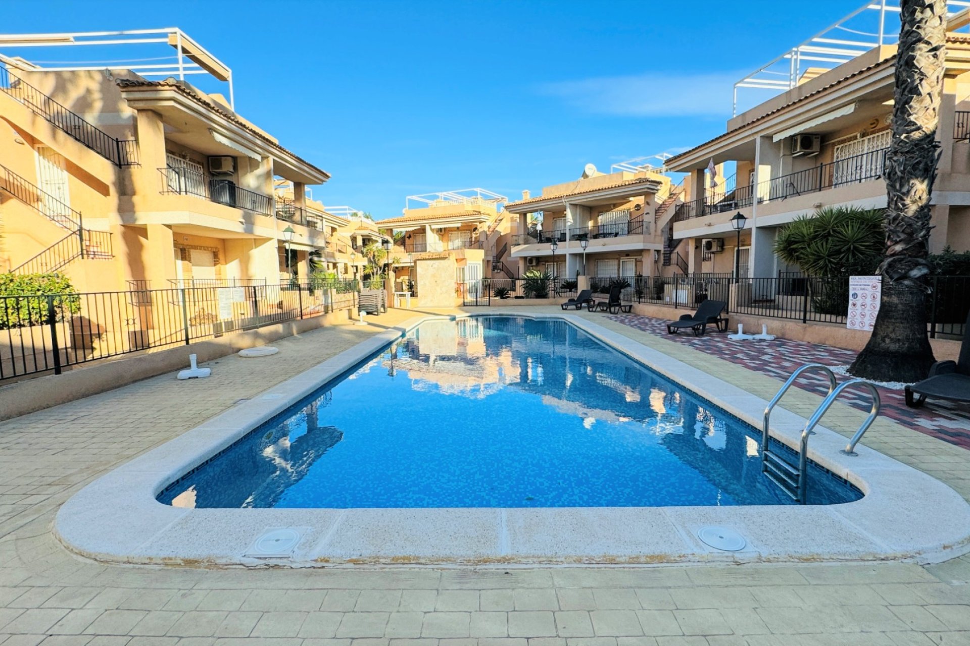 Reventa - Duplex - Algorfa