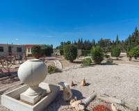 Reventa - Finca - Los Montesinos
