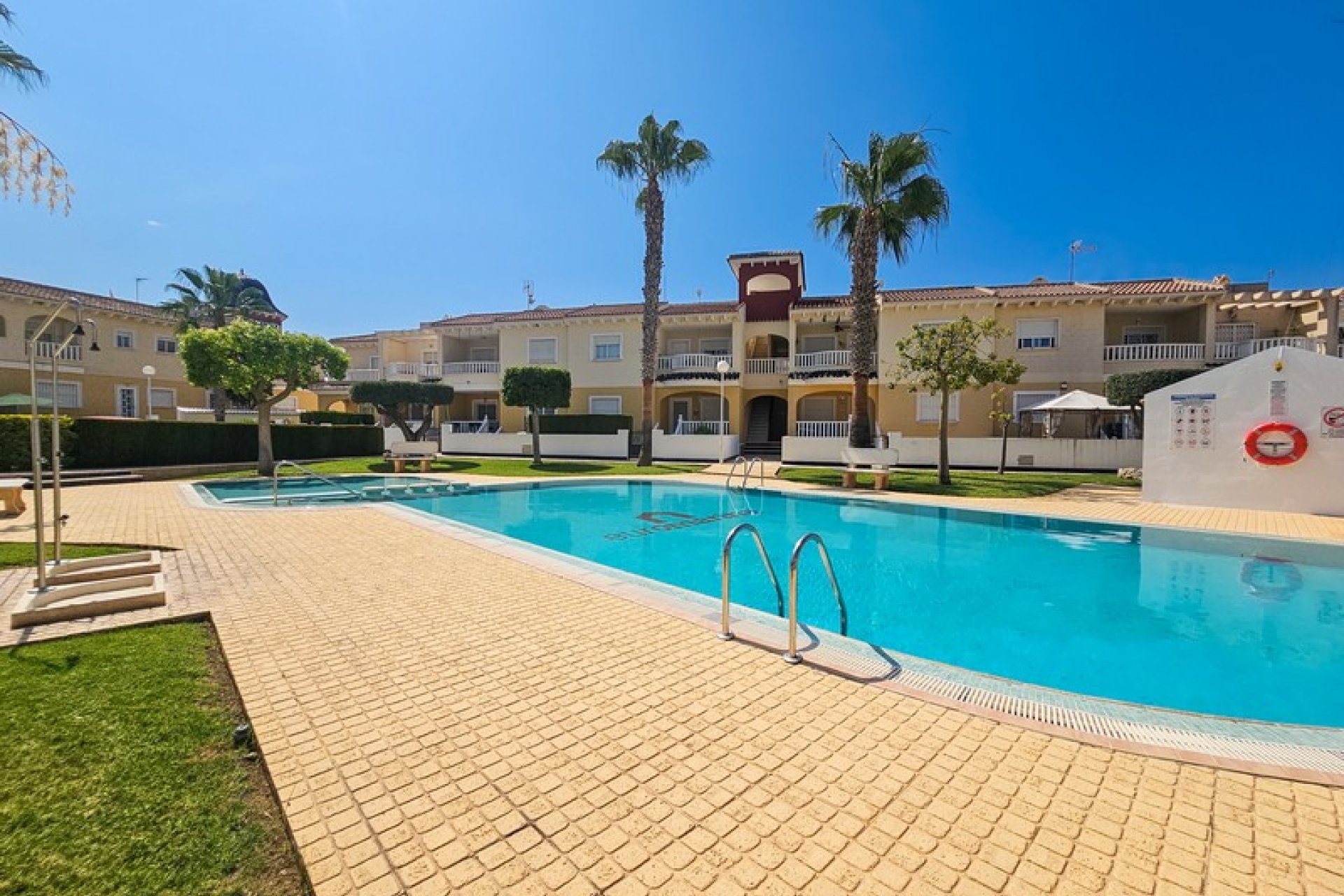 Reventa - Semi - Detached Villa - Ciudad Quesada