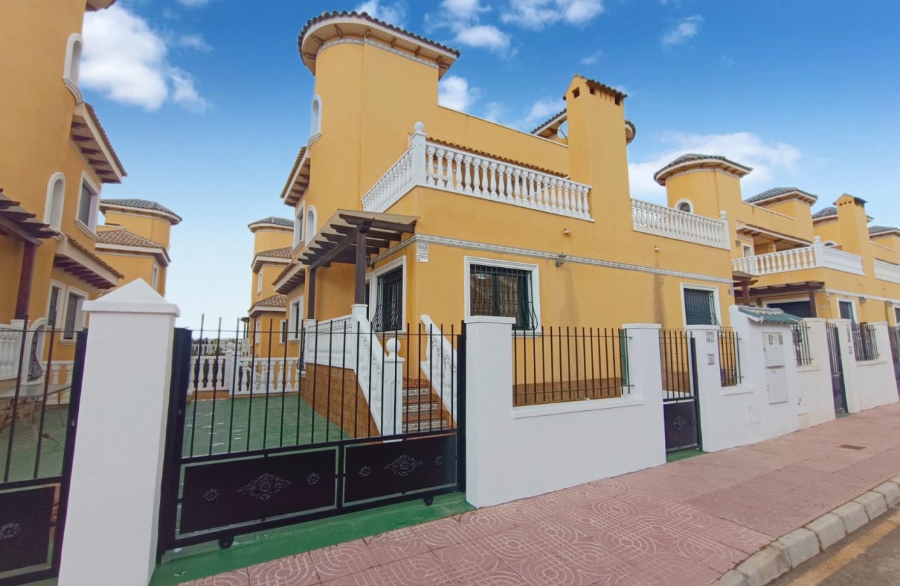 Reventa - Semi - Detached Villa - Ciudad Quesada