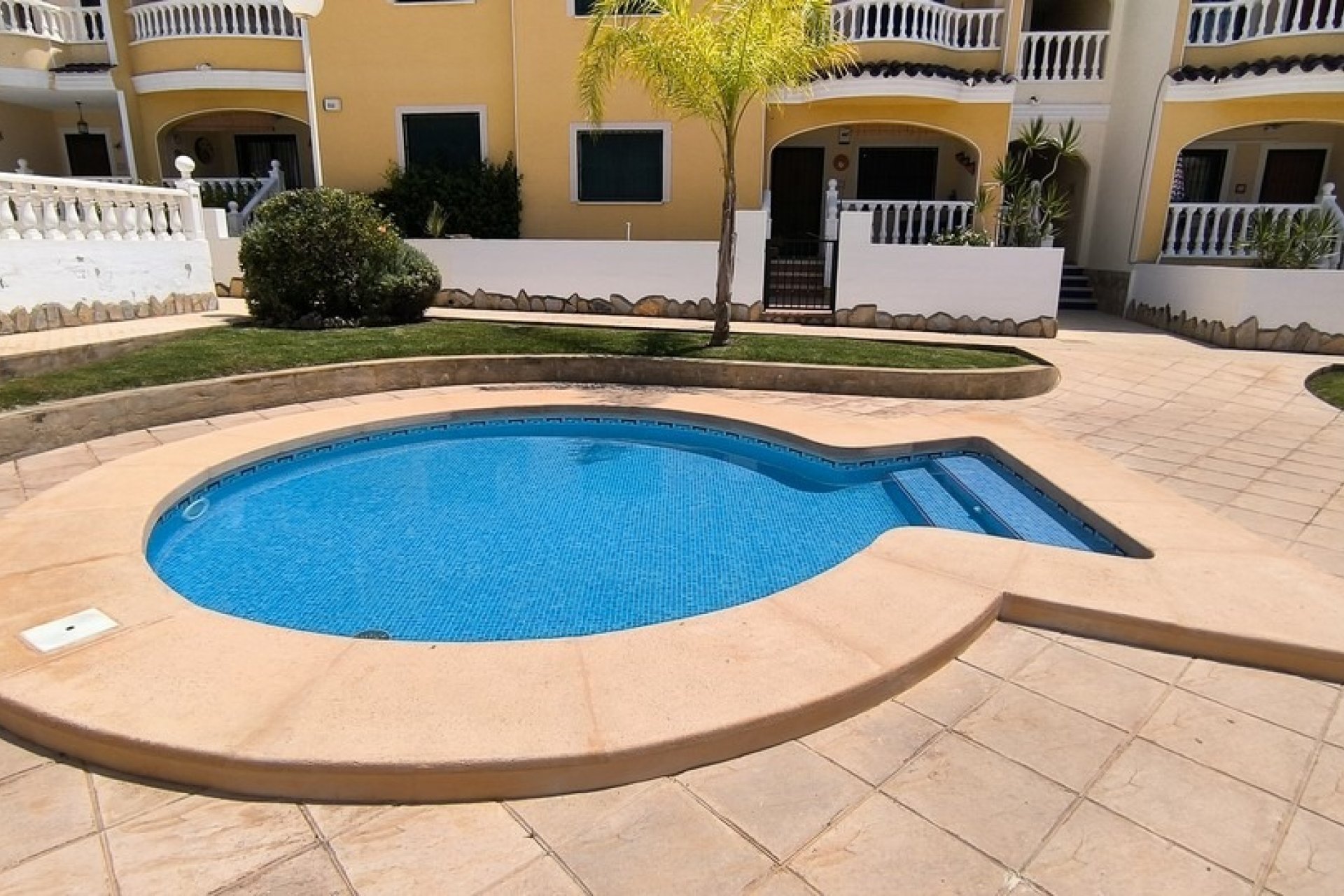 Reventa - Semi - Detached Villa - Ciudad Quesada