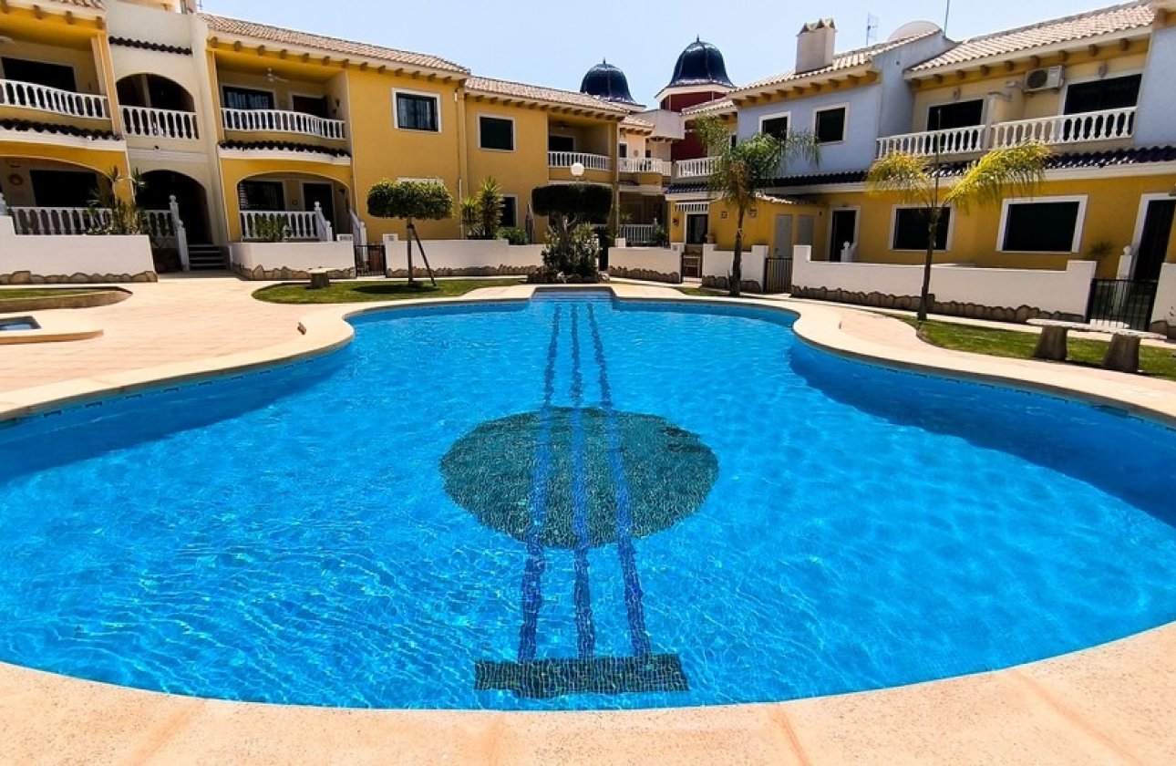 Reventa - Semi - Detached Villa - Ciudad Quesada