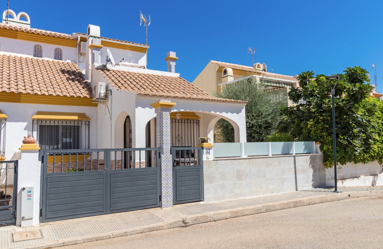 Reventa - Semi - Detached Villa - La Zenia