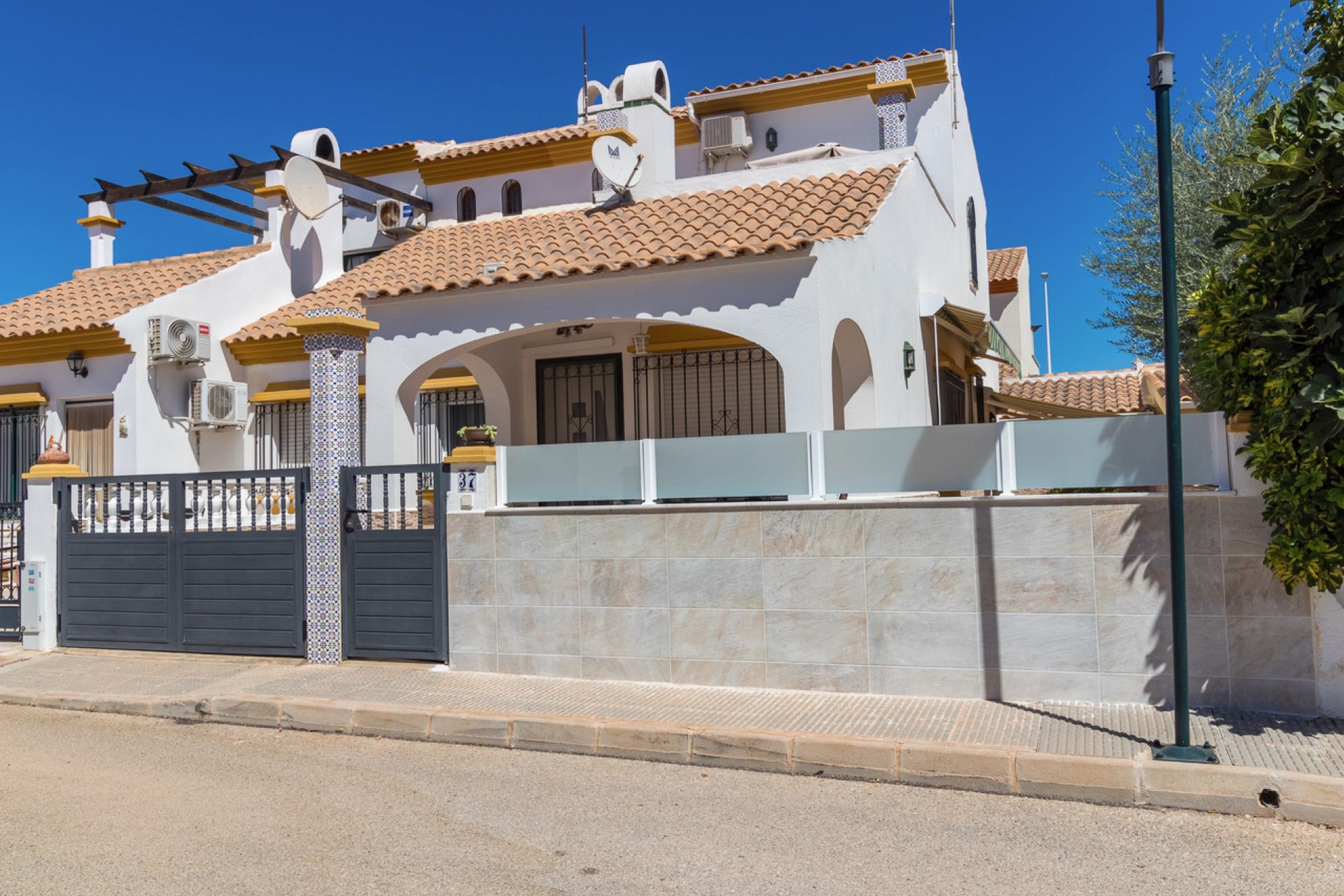 Reventa - Semi - Detached Villa - La Zenia