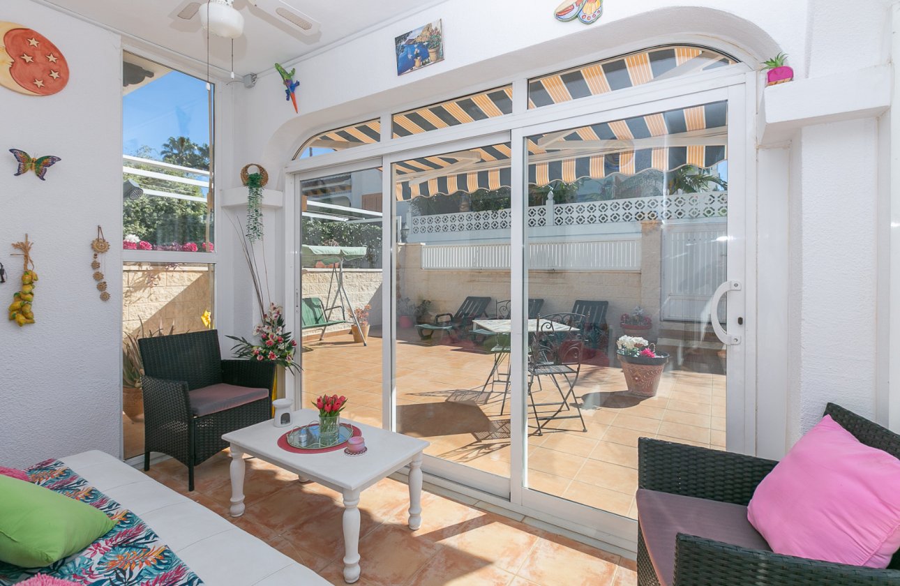 Reventa - Semi - Detached Villa - Mil Palmeras - Riomar