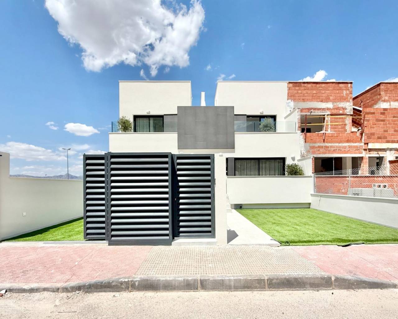 Townhouse - New Build - Cox - San Fernando