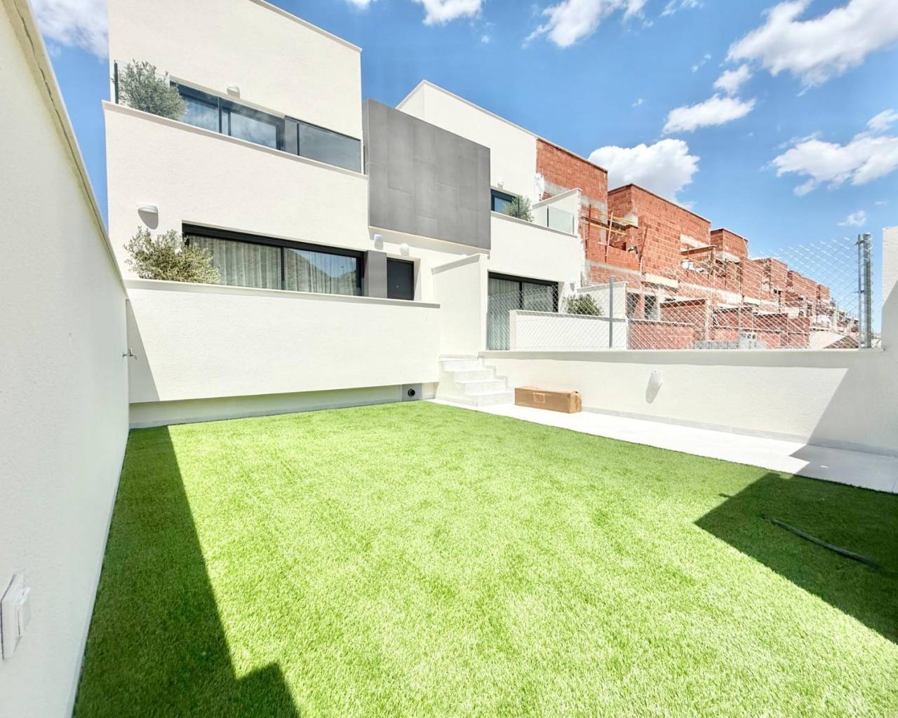 Townhouse - New Build - Cox - San Fernando