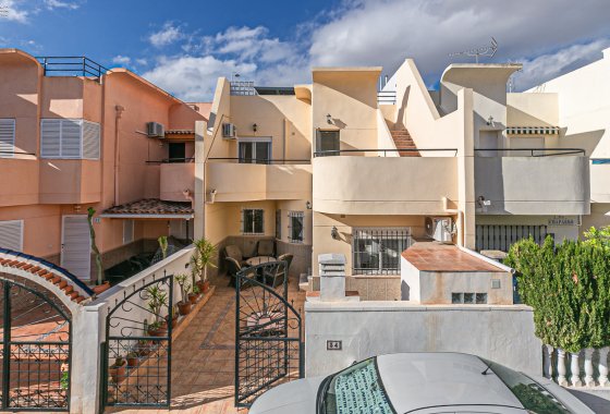 Townhouse - Re-Sale - Torrevieja - Torretas