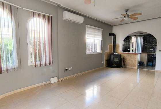 Re-Sale - Detached Villa - Algorfa