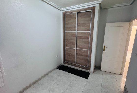 Re-Sale - Apartment - Los Montesinos