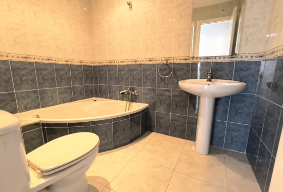 Re-Sale - Apartment - Los Montesinos