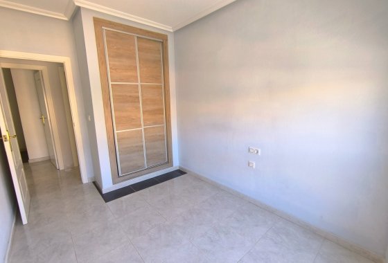 Re-Sale - Apartment - Los Montesinos