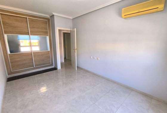 Re-Sale - Apartment - Los Montesinos