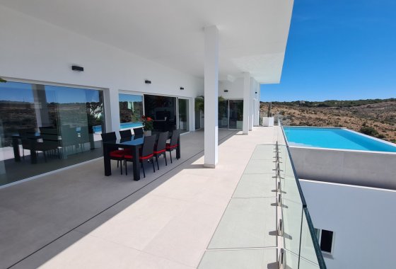 Reventa - Chalet Independiente - La Marina