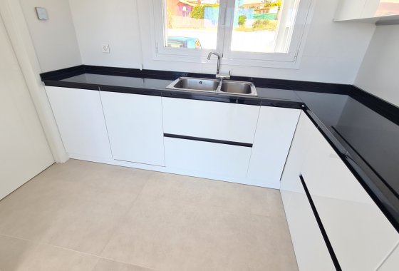 Reventa - Chalet Independiente - La Marina