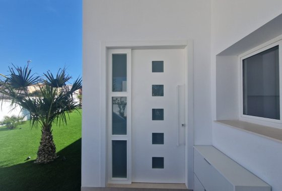 Reventa - Chalet Independiente - La Marina