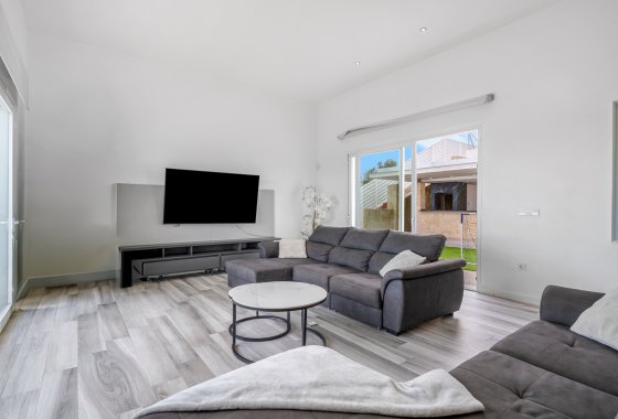 Reventa - Chalet Independiente - Algorfa - Lomas De La Juliana